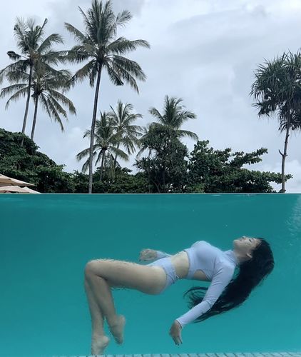 Customer photo review of Tomoe Long Sleeve Top