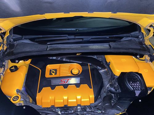 Customer photo review of Proform Brake Reservoir Cover (various colours) - Mk3/3.5 Focus (RHD)