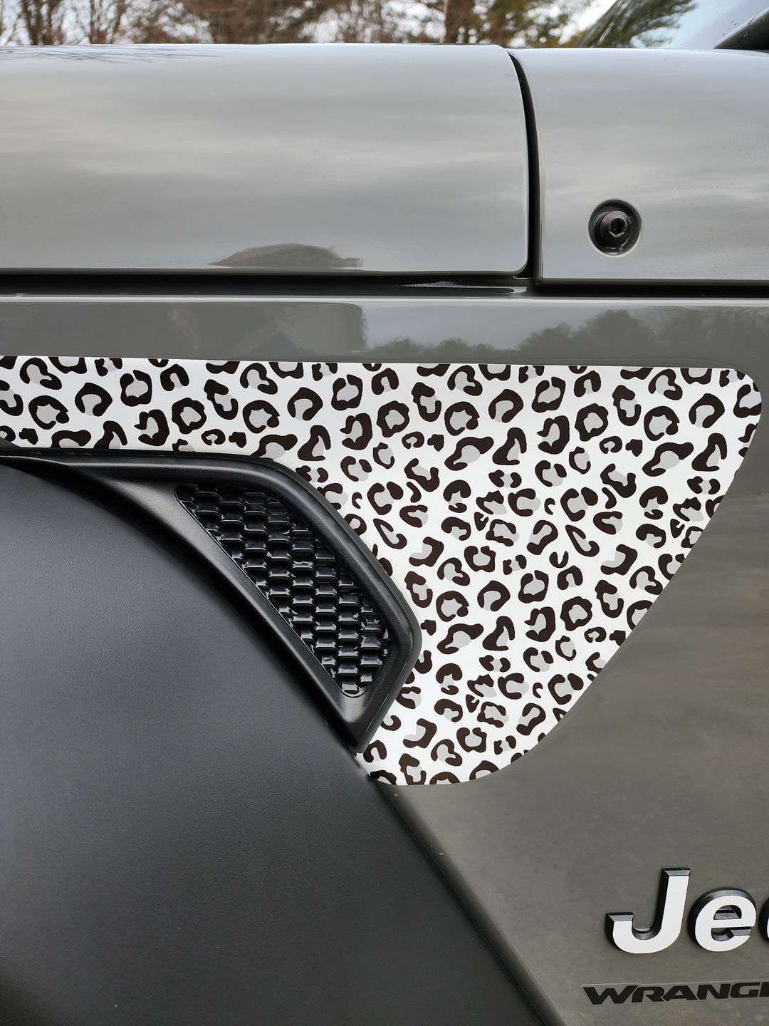 Customer photo review of Animal Print Fender Vent Premium Wrap Decal for Wrangler and Gladiator