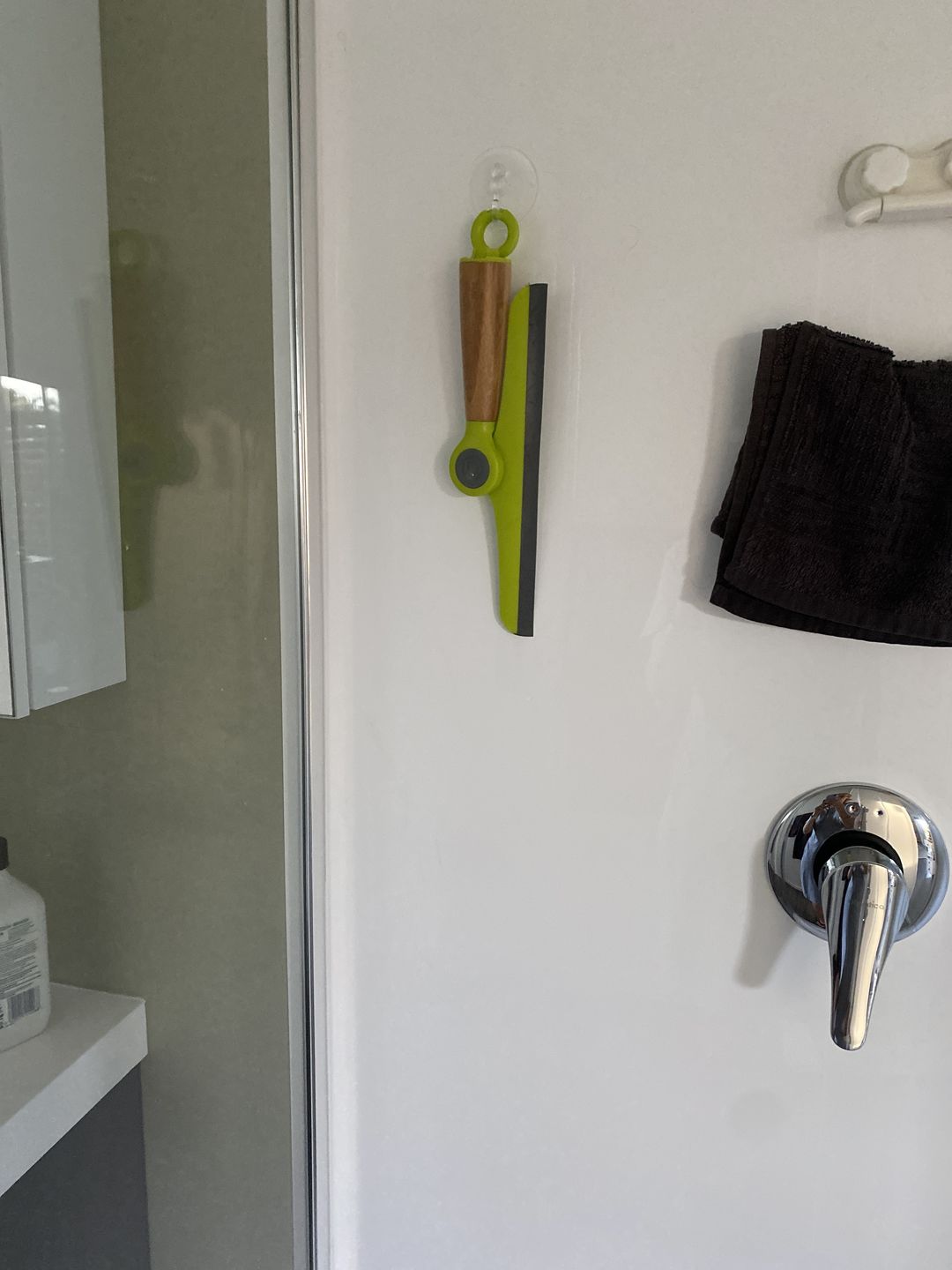 Customer photo review of Full Circle Wipe Out Pivoting Squeegee