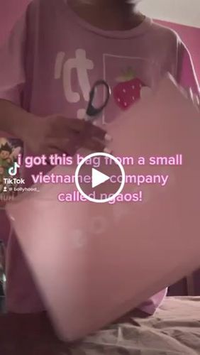 Customer video review of The Book Handbag - Jimmi’s Battle