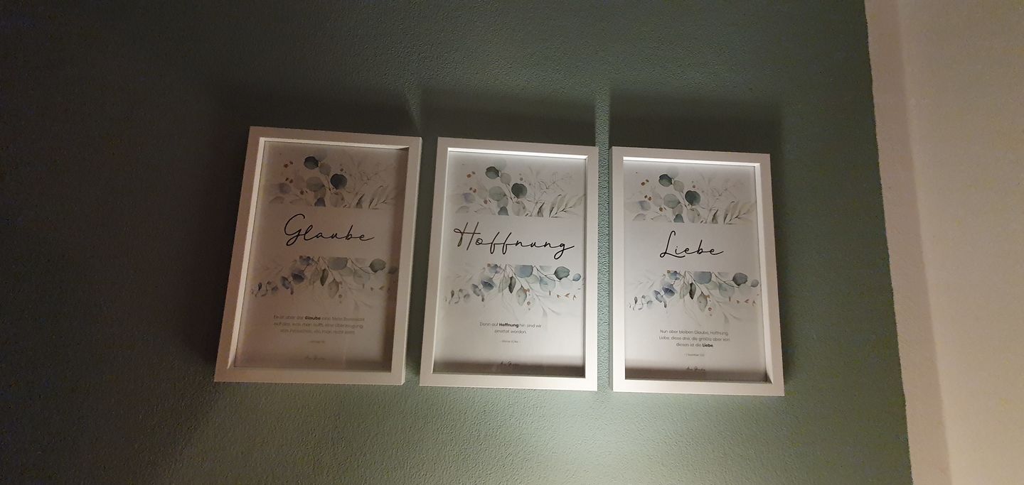 Customer photo review of Poster "Glaube Hoffnung Liebe" · 3er Set · Pflanzen Grün · A3 / A4 · Bibelvers Deutsch