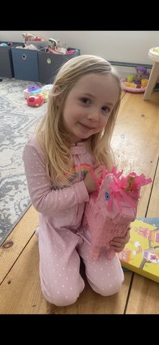 Customer photo review of Pink Unicorn Piñatagram