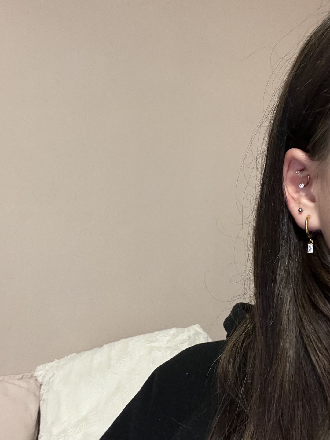 Customer photo review of Simple Baguette Ohrringe | 18K vergoldet