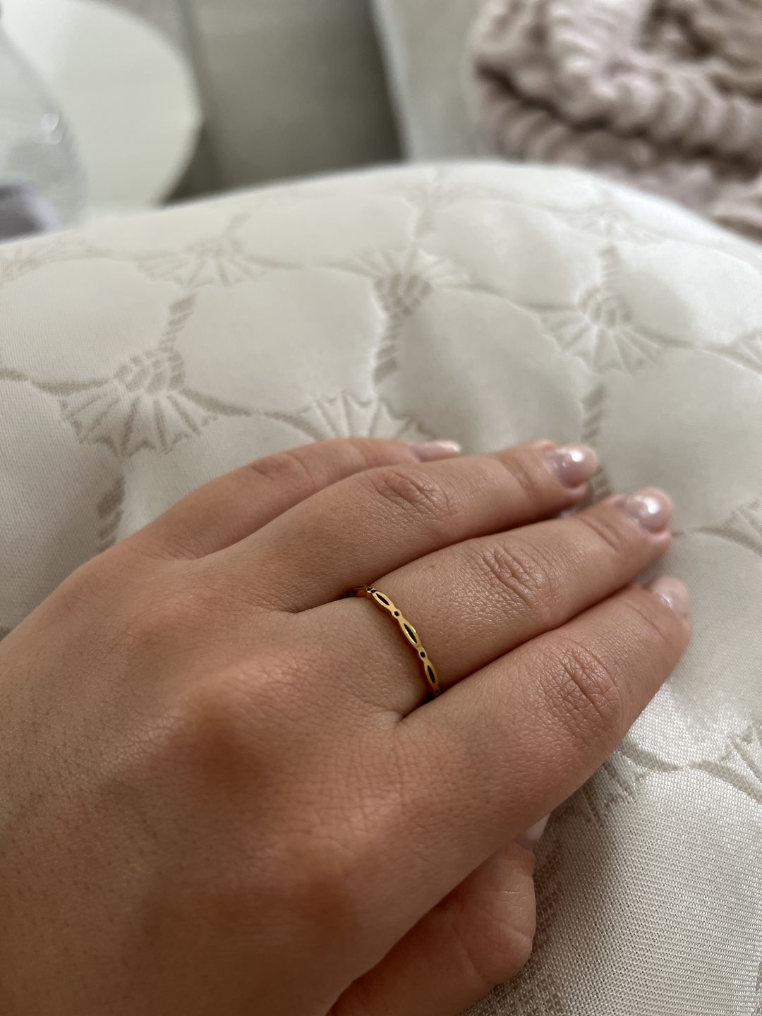 Customer photo review of Nivia Ring | 18K vergoldet