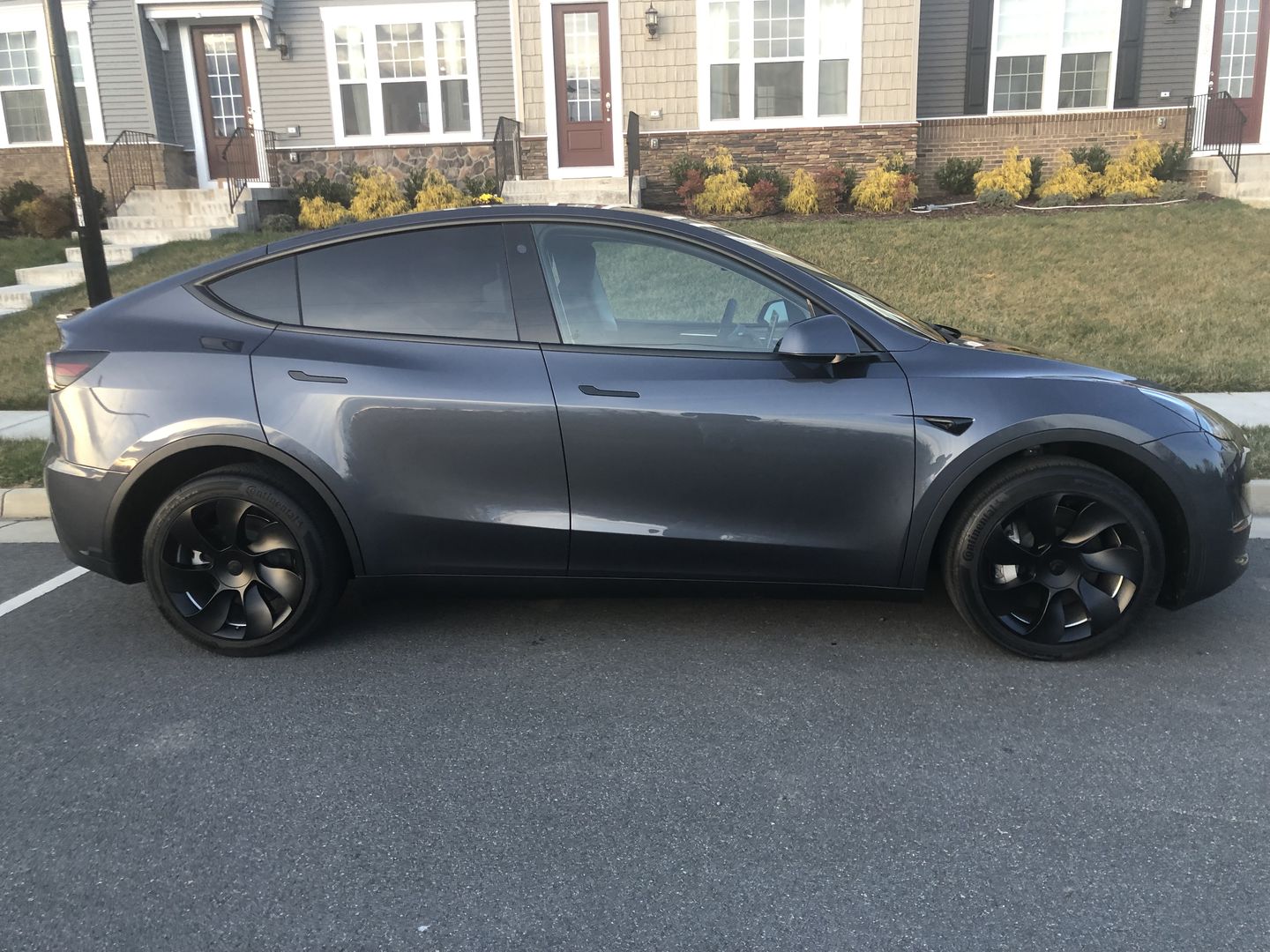 Customer photo review of TESPLUS 19'' Induction Style Wheel Cover for Model Y