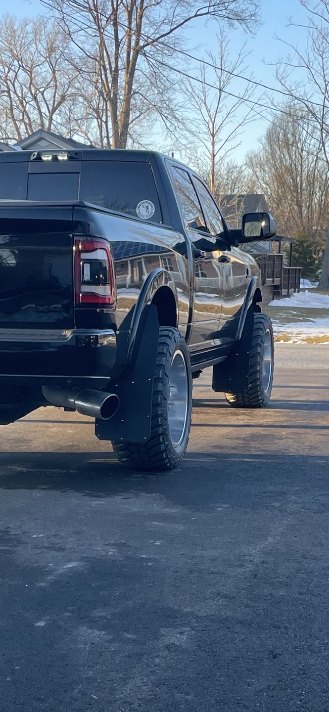 Customer photo review of Trigger Industries Standard Height Mud Flaps
