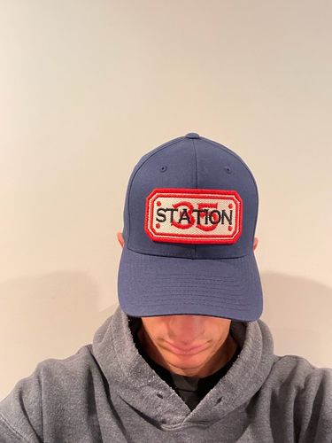 Customer photo review of "LAYOVER DESIGN" with custom back of hat