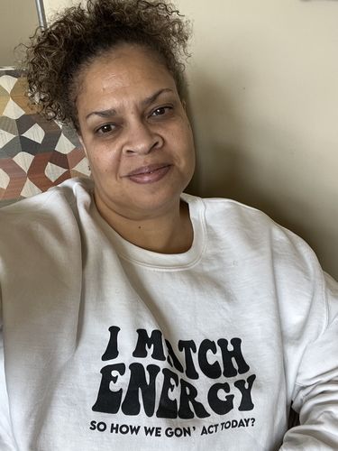 Customer photo review of I Match Energy - - Sweatshirt