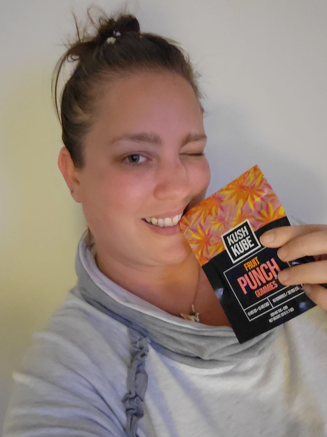 Customer photo review of Fruit Punch - 10 Gummy Pack