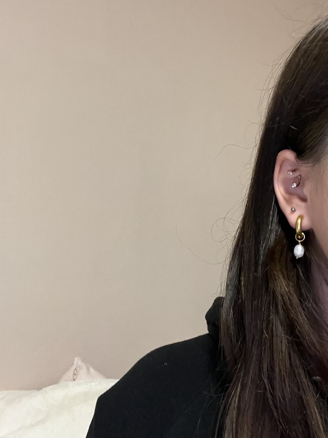 Customer photo review of Dangling Pearl Ohrringe | 18K vergoldet