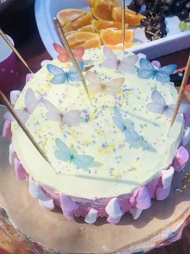 Customer photo review of Rainbow Edible Wafer Butterflies - Medium - 32pcs