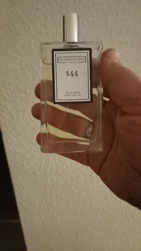 Customer photo review of Inspired by La Vie Est Belle - 144