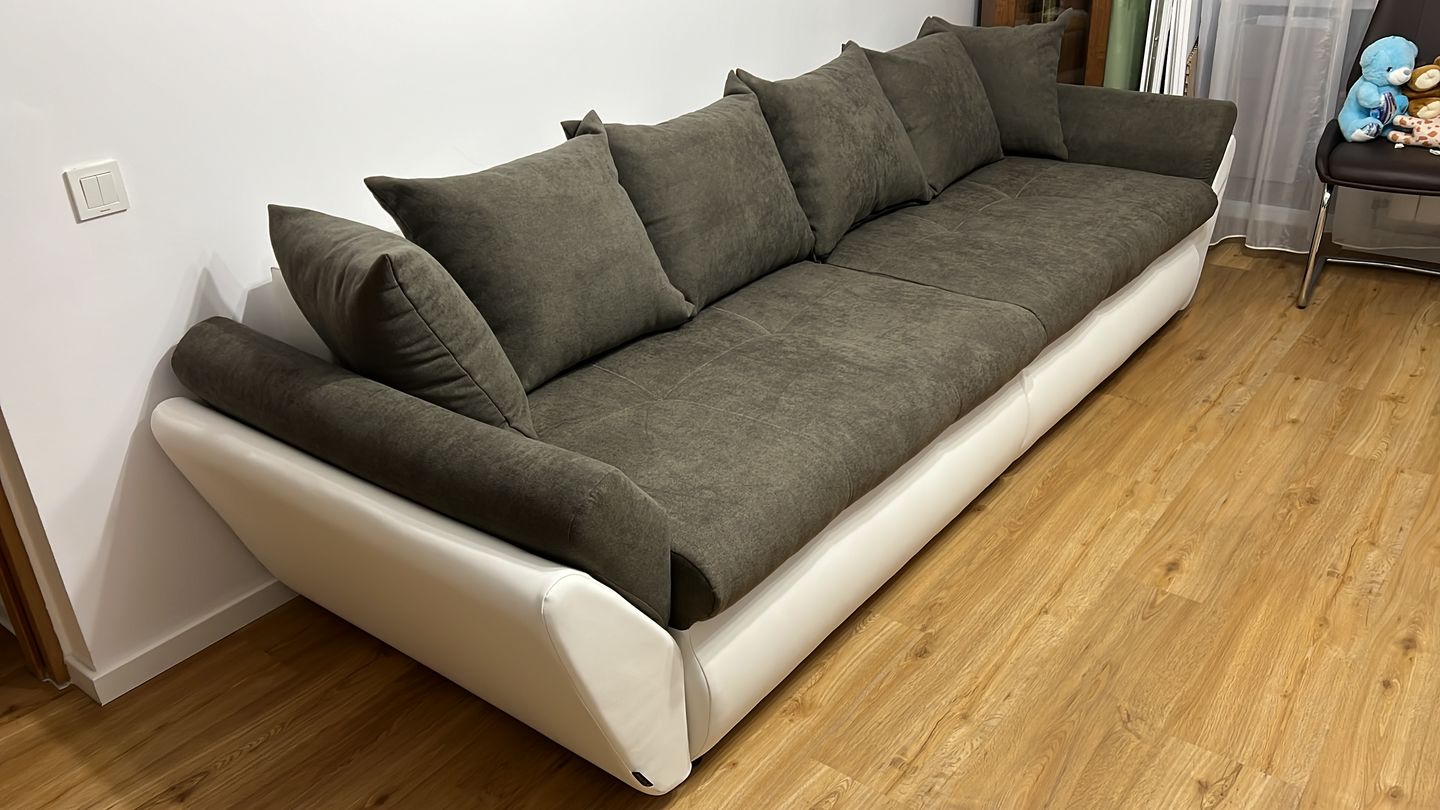 Customer photo review of Canapea extensibila cu lada de depozitare Loana Brown 300x100 cm