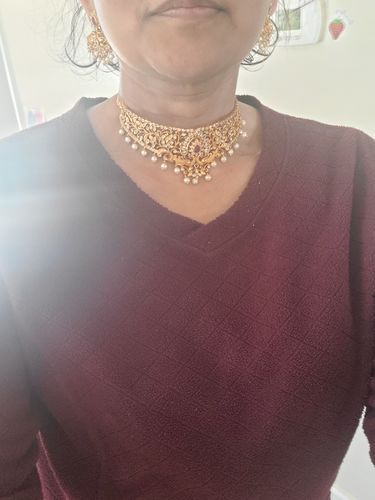 Customer photo review of Rubans 22K Gold Plated Handcrafted Ruby Stone Choker Set