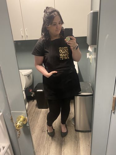 Customer photo review of Leopard Two Tone Apron