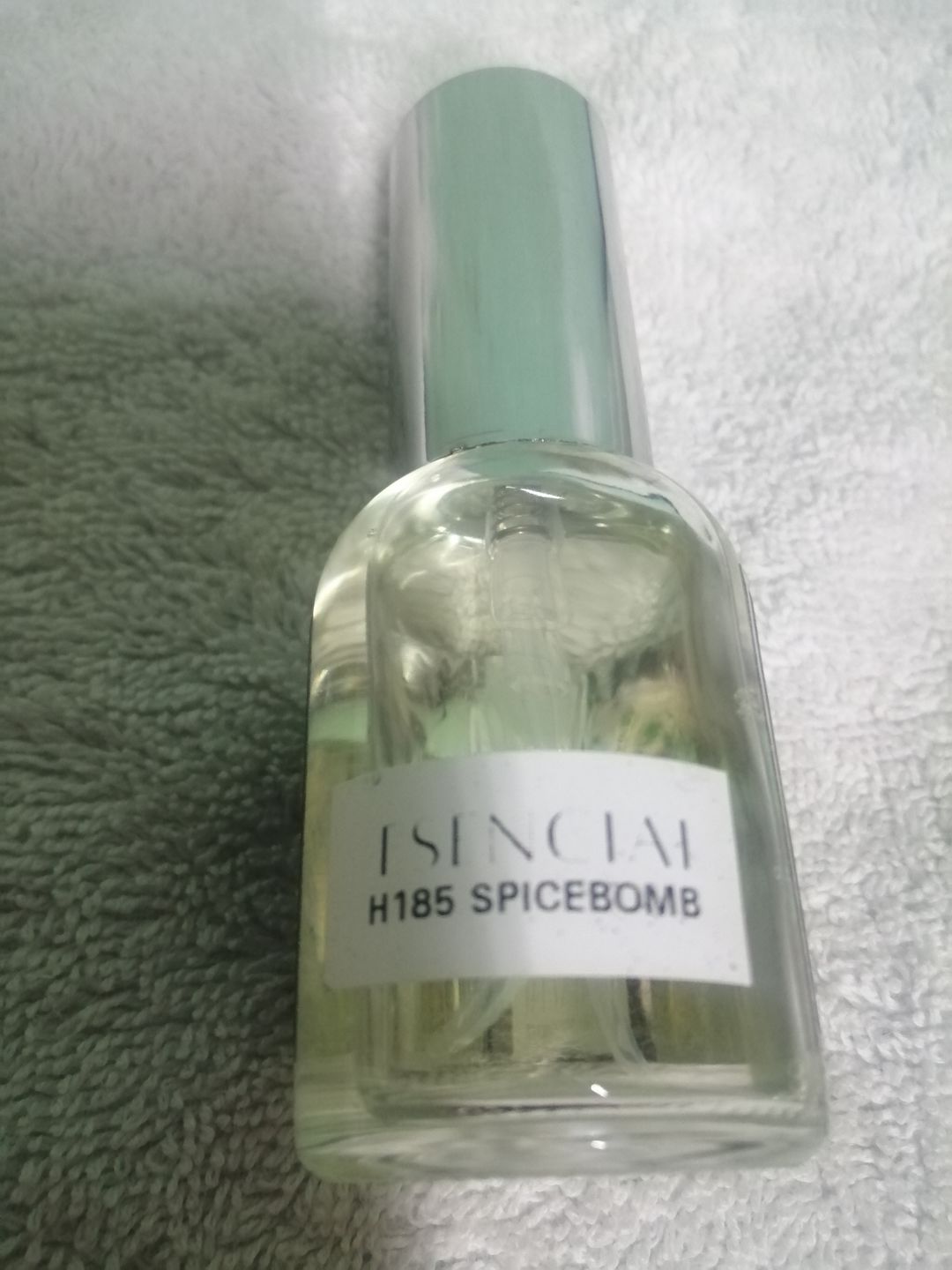 Customer photo review of H185 Inspirado en: Spicebomb - Viktor & Rolf