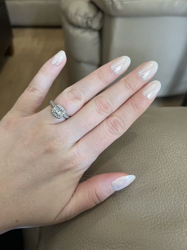 Customer photo review of Mini Glazed Donut 24pc Press On Nail Set