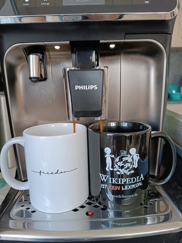 Customer photo review of TASSE • WIKIPEDIA IST KEIN LEXIKON