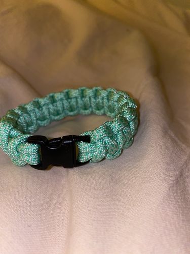 Customer photo review of Diamonds- White & Mint Paracord