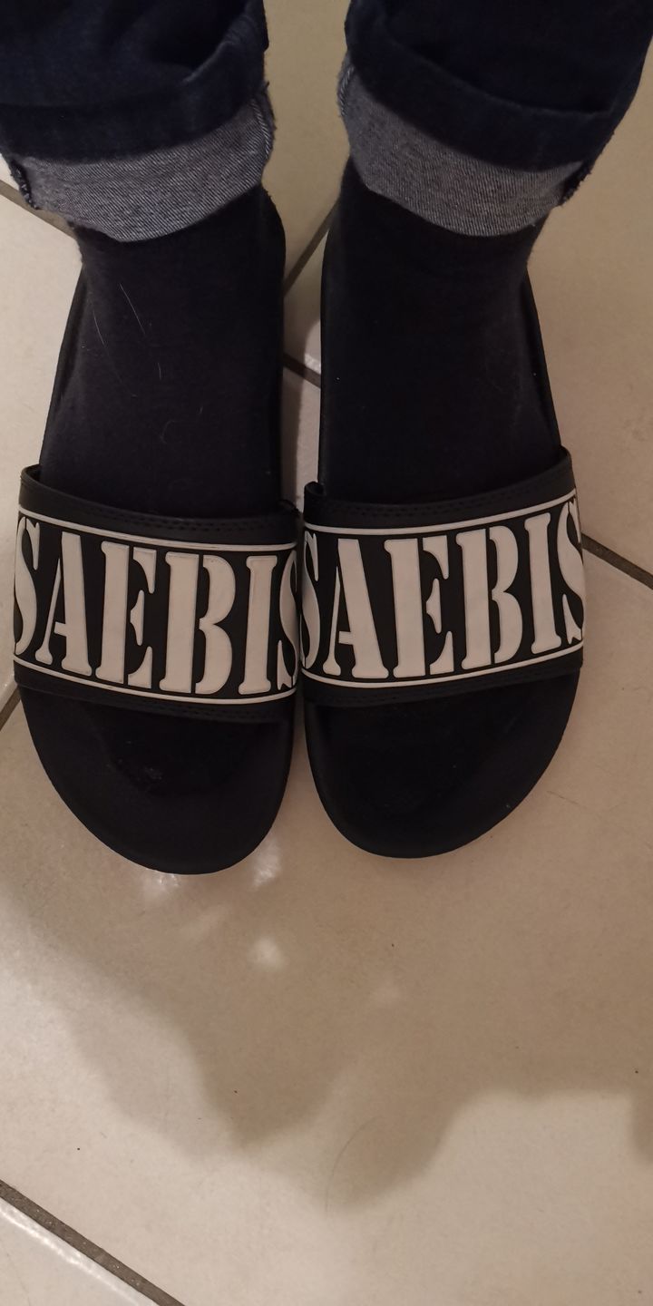 Customer photo review of SAEBIS® Tapotchki Urlaubs-SET inkl. 2x Paar Retro Sportsocken in weiß und schwarz