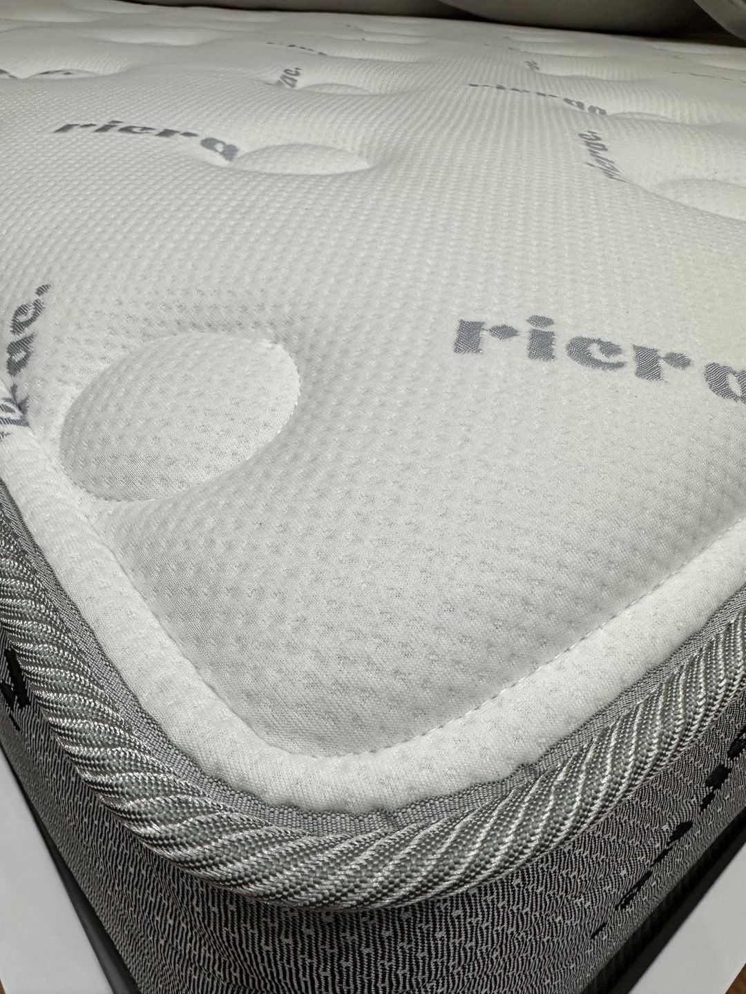 Customer photo review of Memory Foam Mattress with Double Pocket Spring System