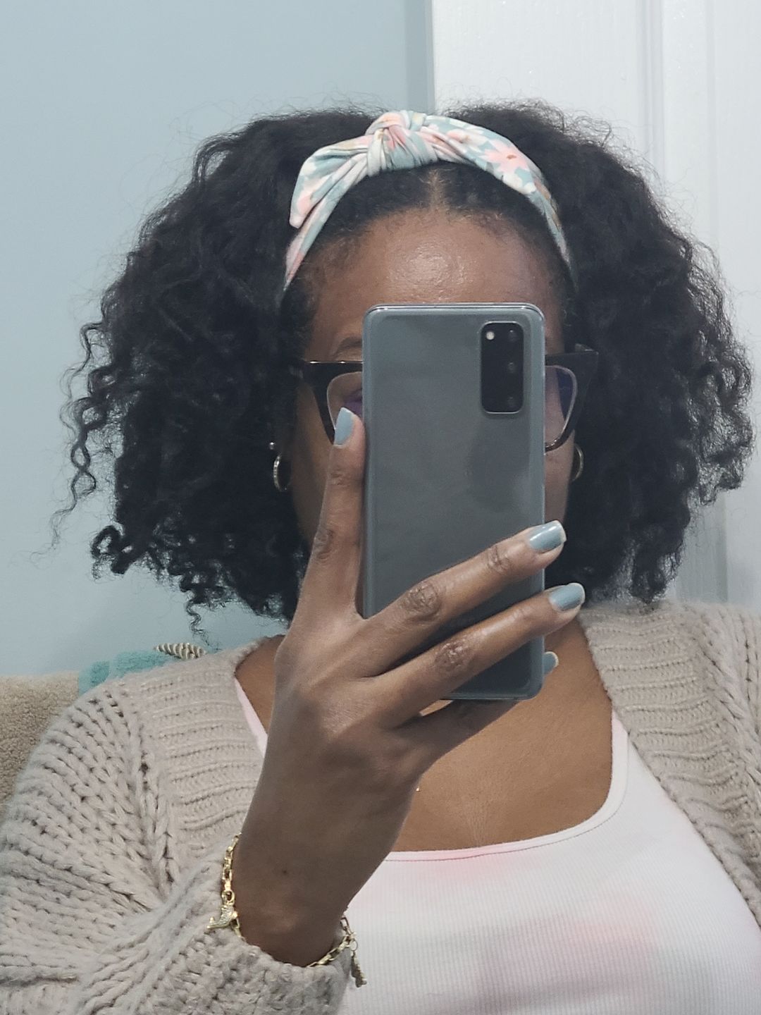Customer photo review of WILDFLOWER - 4'' Bow Headband