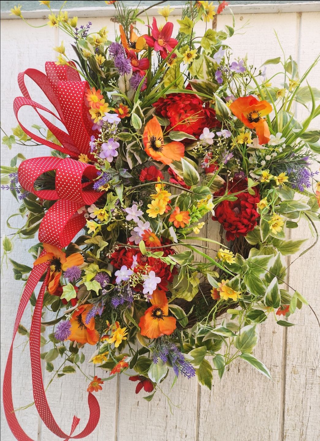 Customer photo review of 16" Oval Grapevine Wreath - DECOE-036