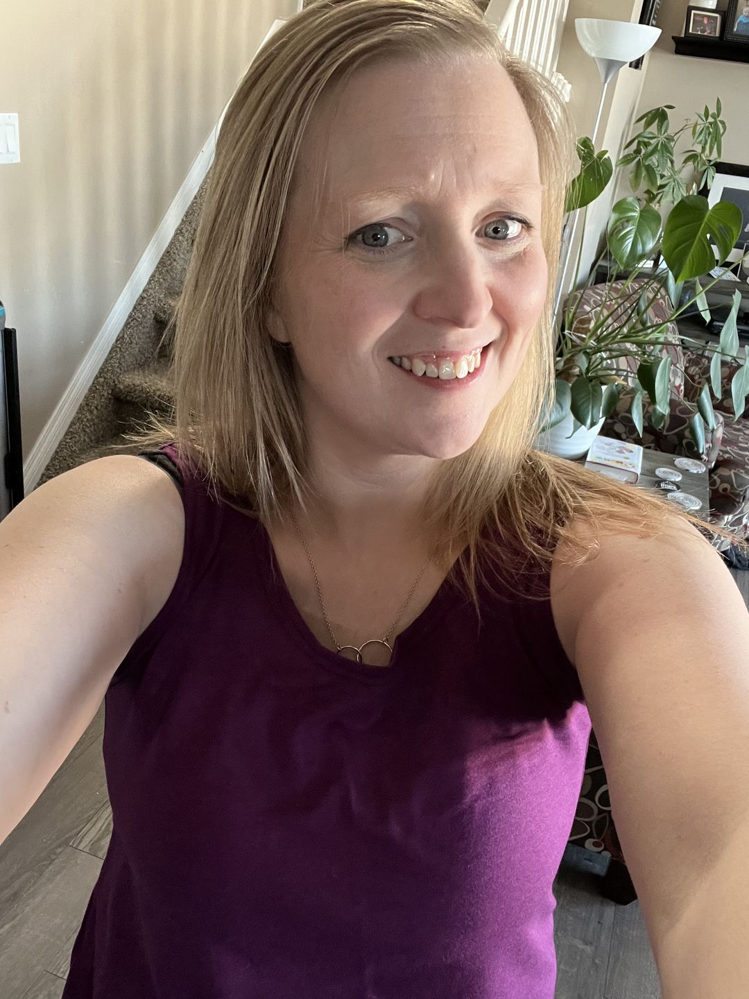 Customer photo review of *Pre-Sale* Flowy Tank - Boxing Day