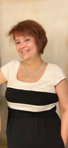 Customer photo review of Rubans Silver Plated Handcrafted Rhinestone Interlink Chain Necklace