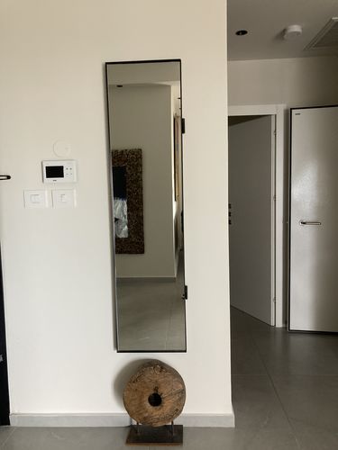 Customer photo review of דלת מראה להסתרת ארון חשמל