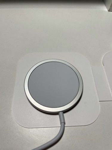 Customer photo review of MagCharge Qi2.2 25W