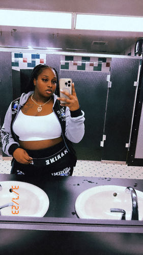 Customer photo review of Moneybagg Chains