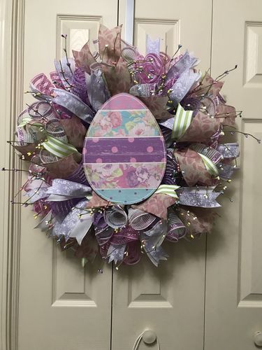Customer photo review of 10.25"X10Yd Poly/Jute Matte Stripe Mesh Wht/Lt Pink/Sage/Turq/Lav RY8031AX