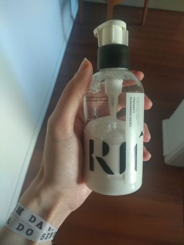 Customer photo review of Loção Hidratante Corporal