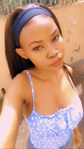 Customer photo review of Headband Wigs : Straight 11a & 12a Wigs