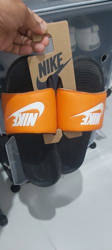 Customer photo review of Nike Men's Victori One Slides