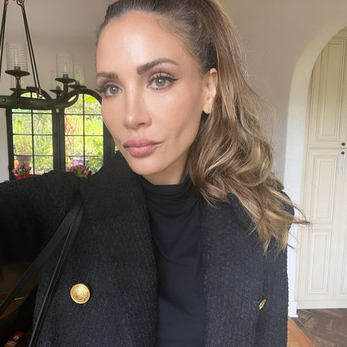 Customer photo review of Eyeshadow & Contour Palette Bundle