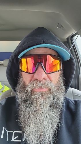 Customer photo review of Kapvoe X76 Sports Sunglasses for Cycling Running Climbing