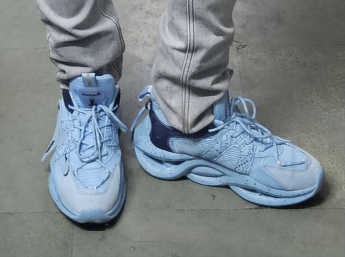 Customer photo review of Singalmaha Sky Sneaker