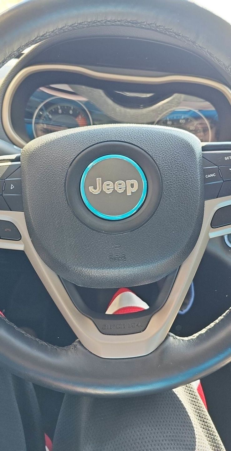 Customer photo review of Center Ring Steering Wheel Vinyl Overlay Cover for Jeep | Fits Jeep Models