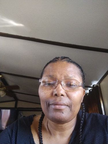 Customer photo review of HOMECOMING GLAZE DRY BODY OIL | COCOA TONKA MUSK