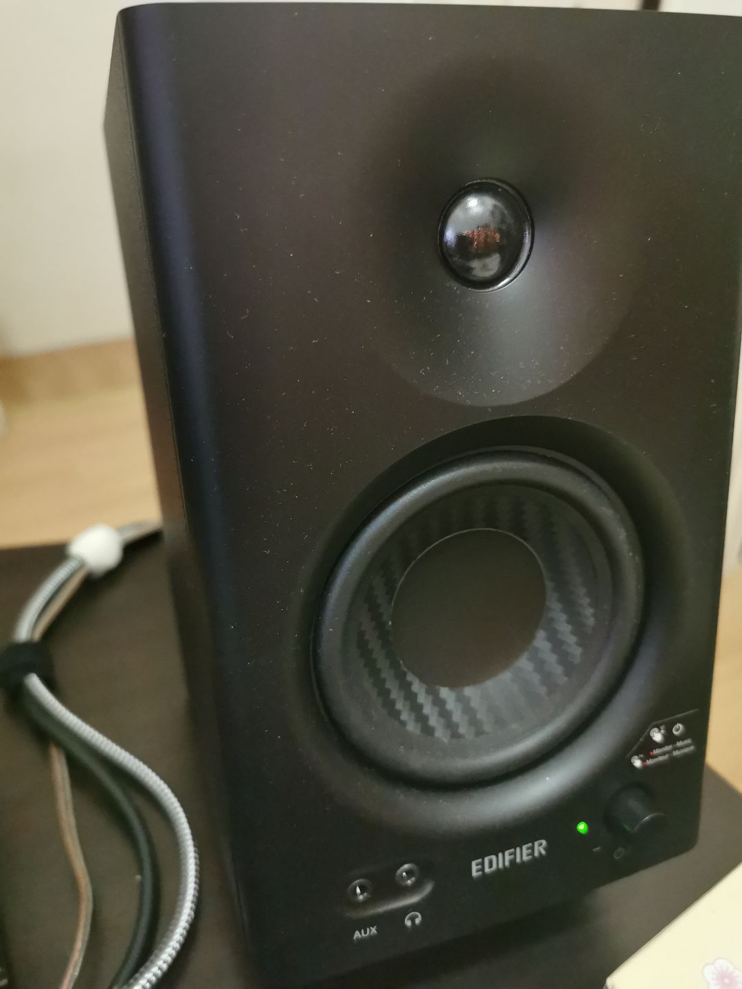 Customer photo review of edifier-mr4-p