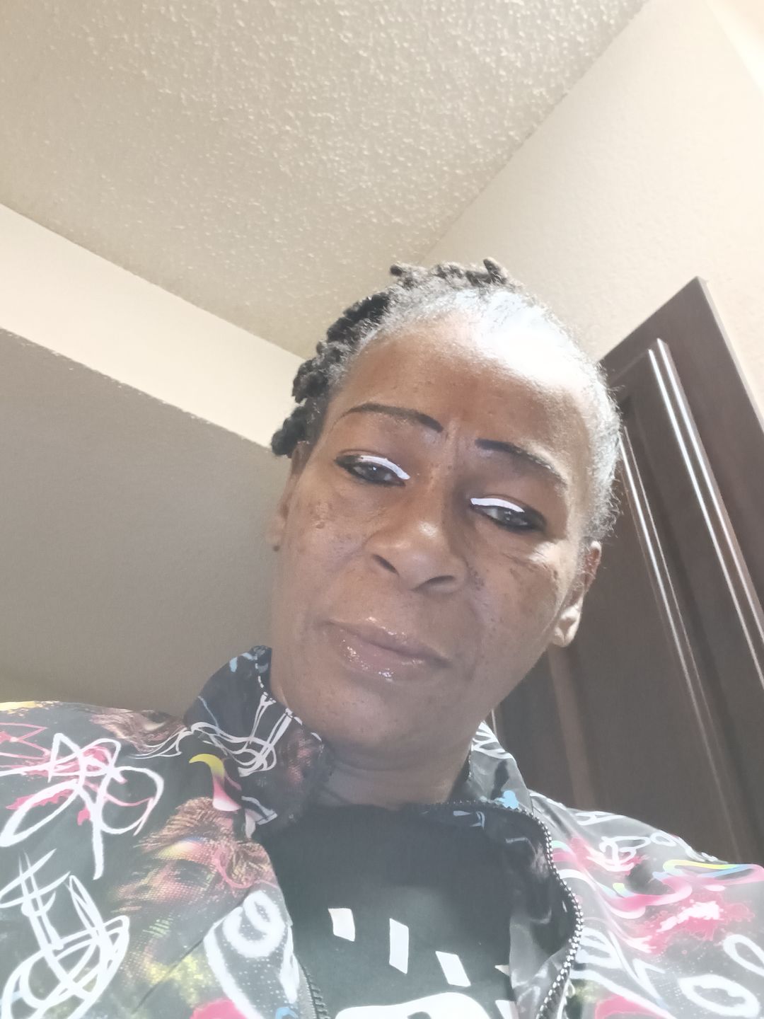 Customer photo review of Omic LightenUp Anti-Aging Lightening Cream - 100ml