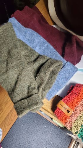 Customer photo review of Maroon - Fingerless Cashmere Gloves, Hand & Arm Warmers
