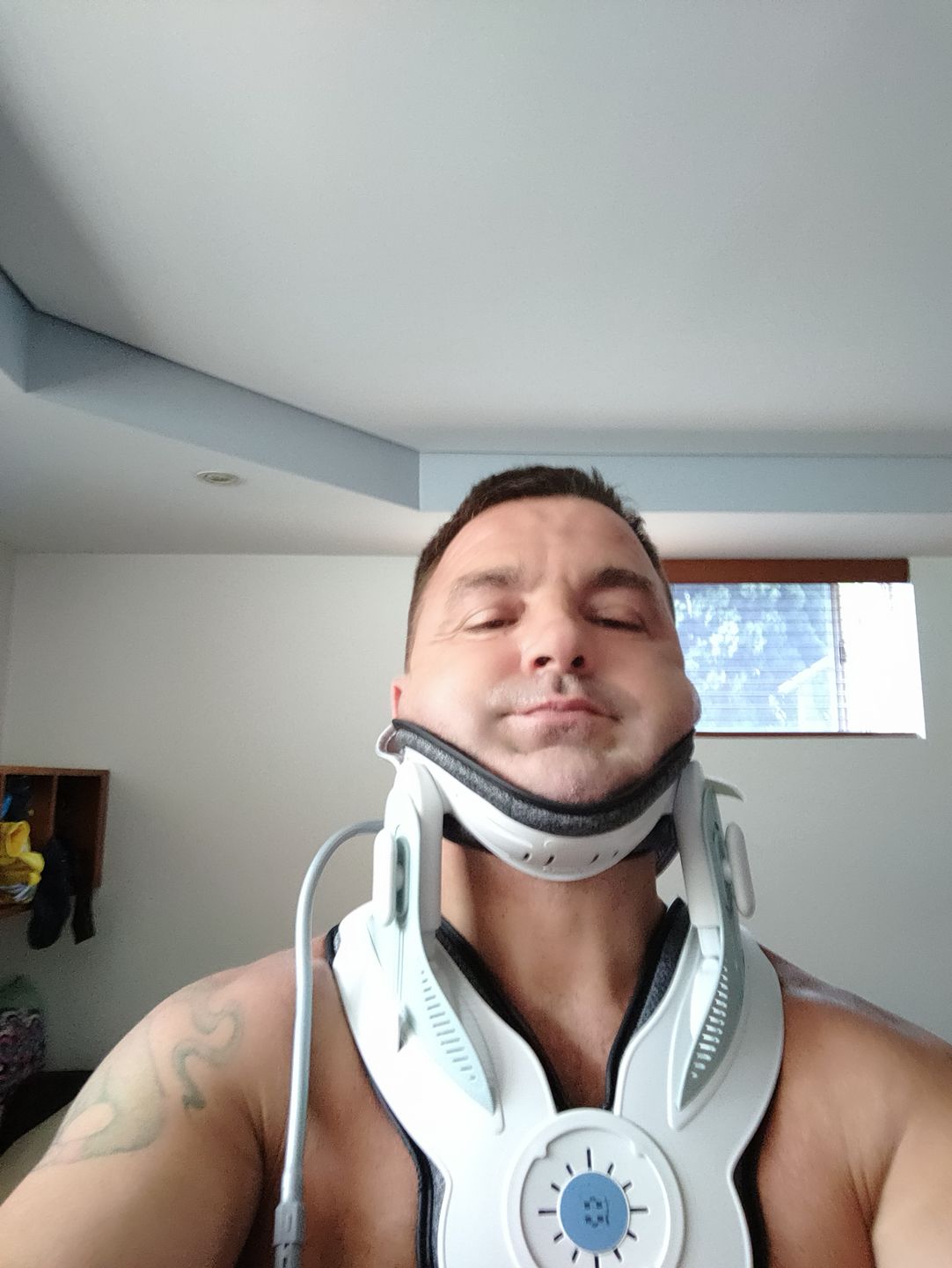 Customer photo review of CERVITRAX GEN-2 Neck Traction Collar