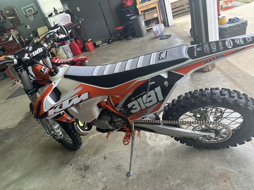 Customer photo review of Gripper Seat Cover