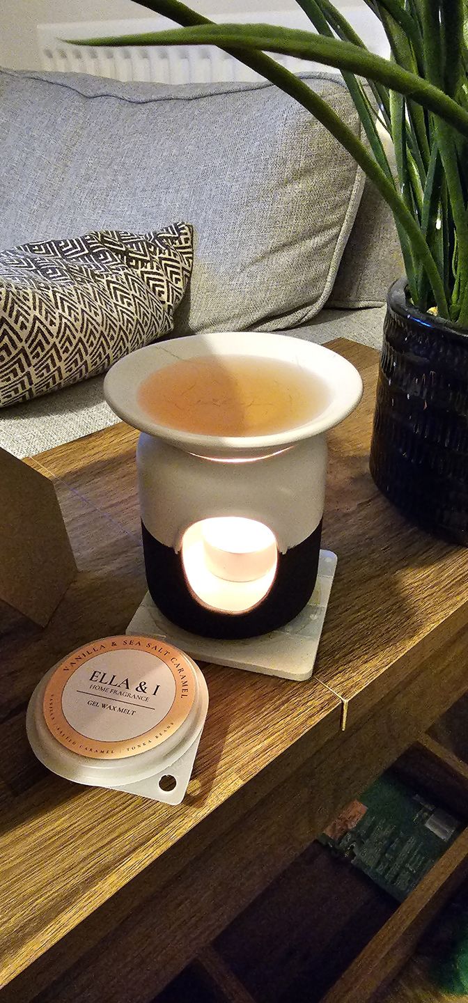 Customer photo review of Vanilla & Sea Salt Caramel Gel Melt