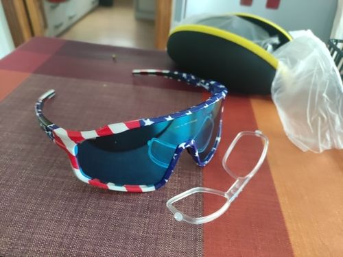 Customer photo review of Kapvoe X76 Sports Sunglasses for Cycling Running Climbing