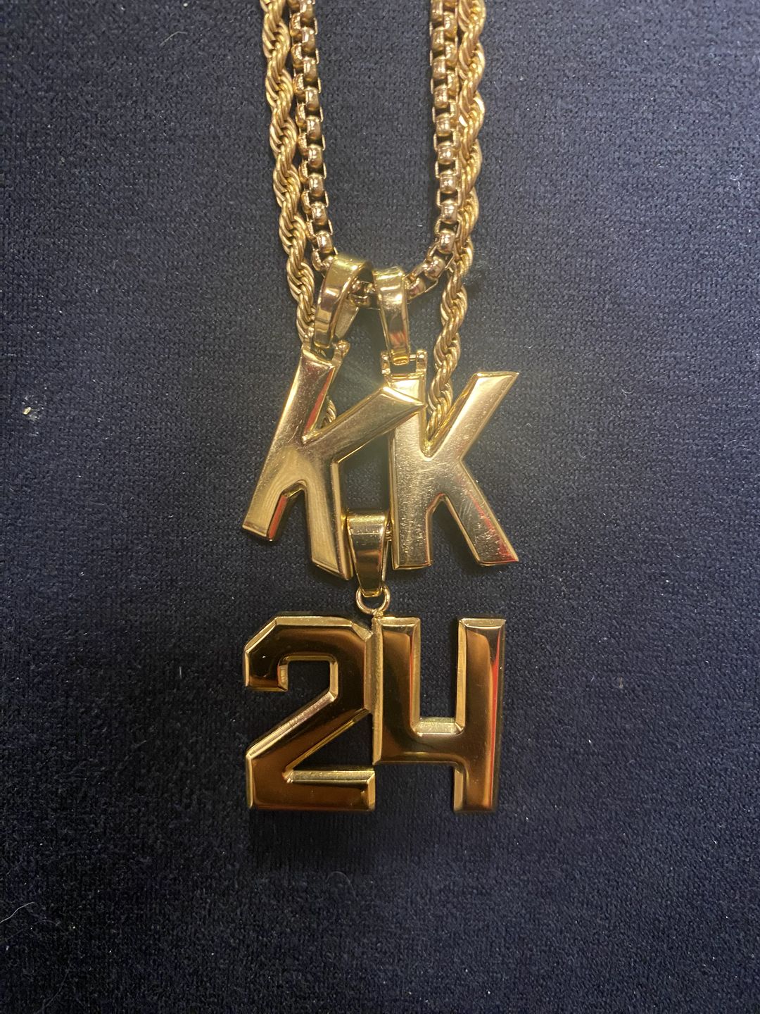 Customer photo review of Varsity Initial Pendant (Gold)